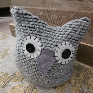 Linen Chest Door Stopper knit Grey Owl